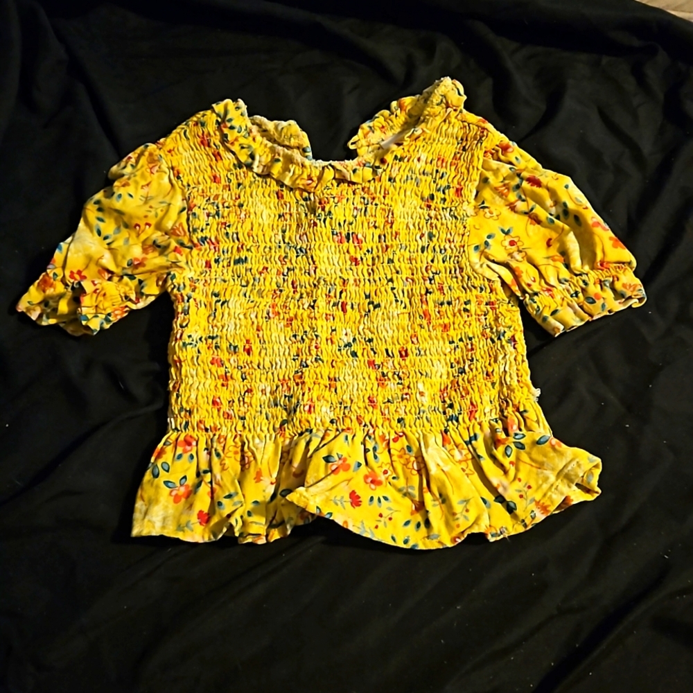 4T yellow floral shirt